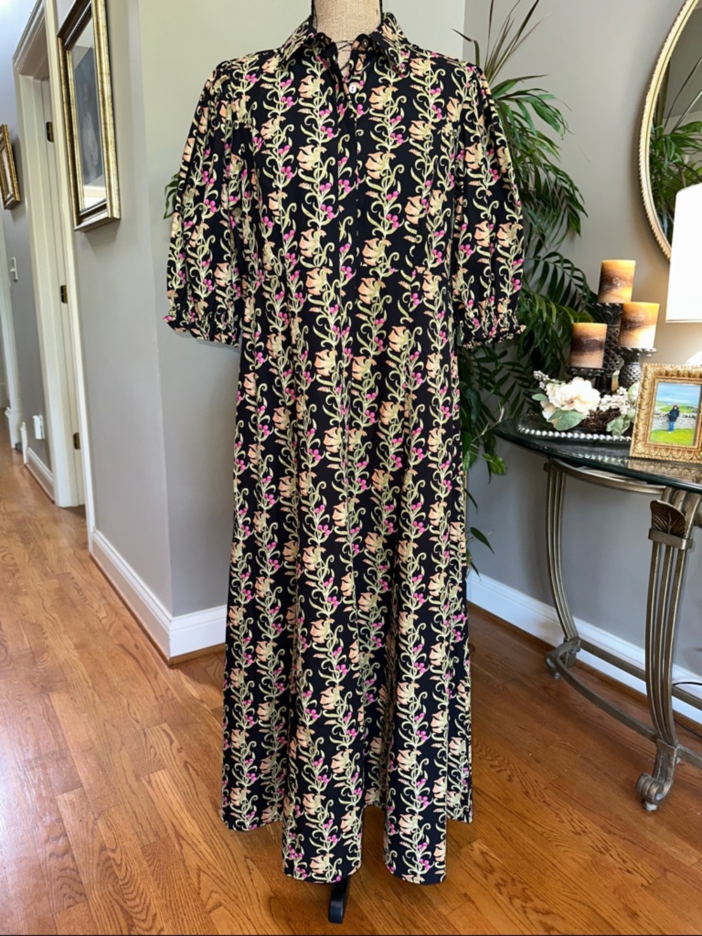 Livro Rosie Dress Maxi Shirt Dress with Short Puff Sleeves size Medium 🖤